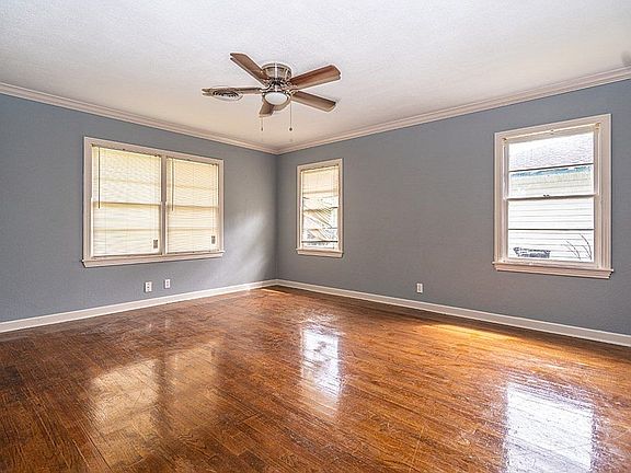 4th image of 43 Bruce Ln