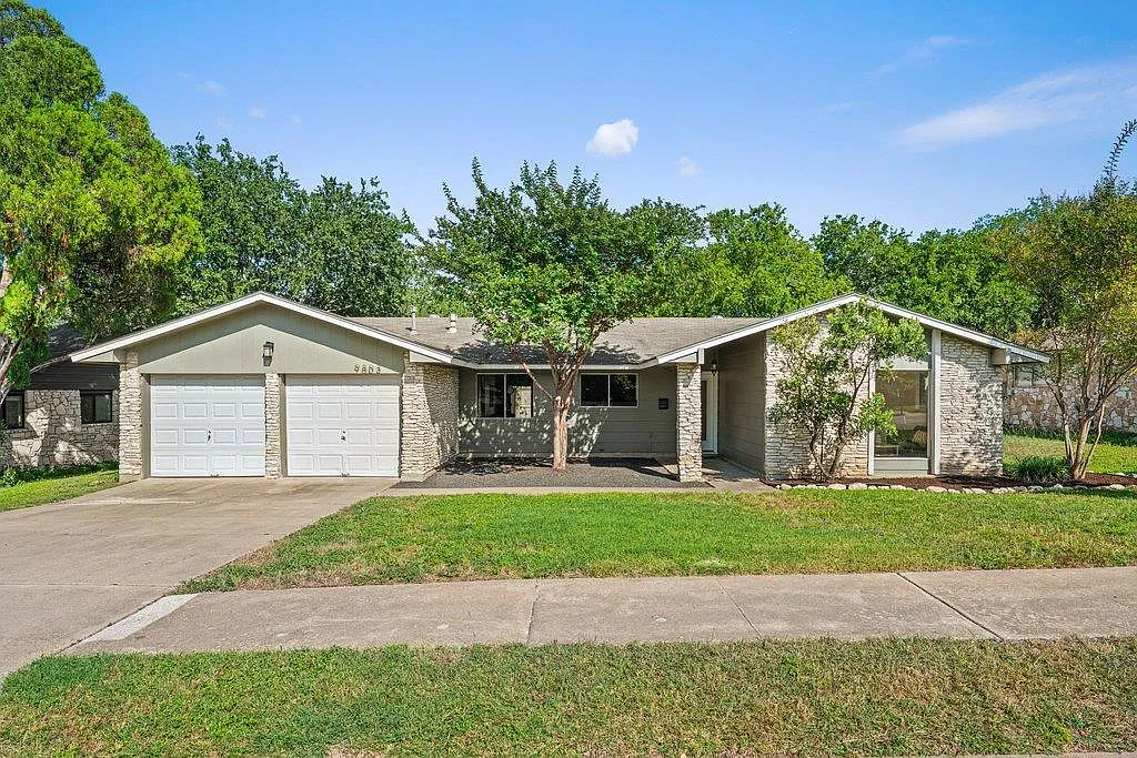 4 bed, 2.0 bath, 1626 sqft, $2,850 — Photo 1