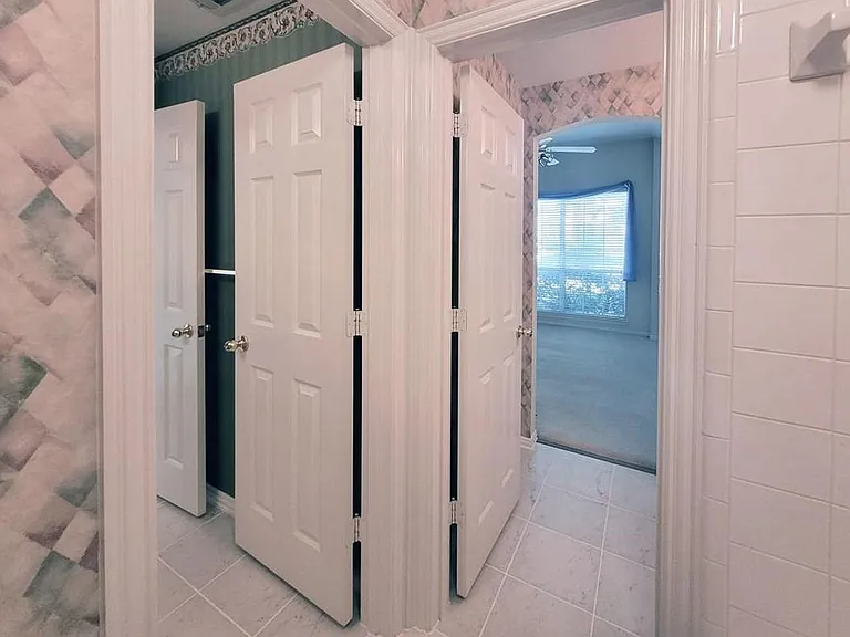 6401 Dakota Dr — Photo 29