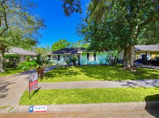 5214 Heatherbloom Dr, Houston, TX 77045