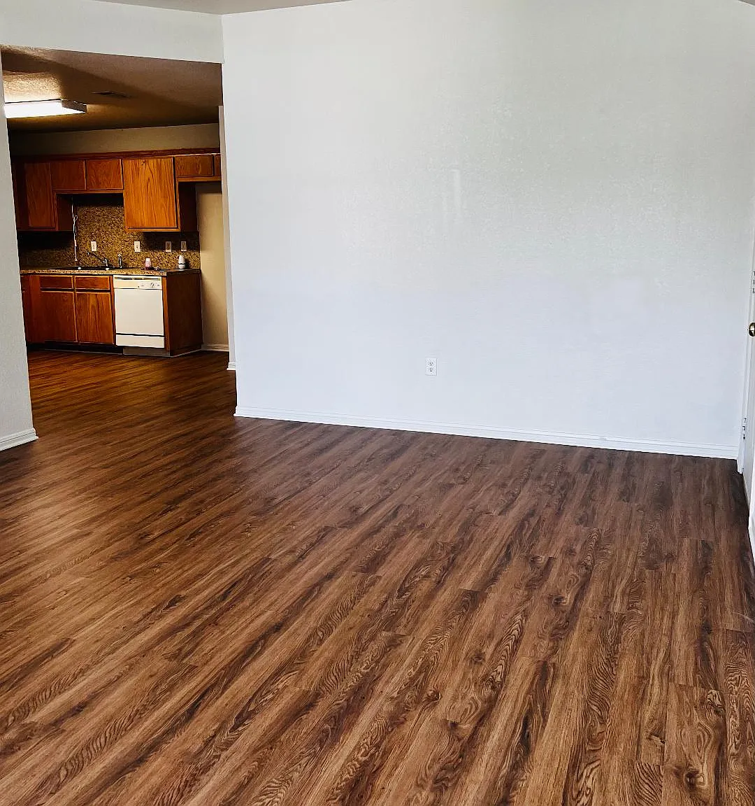 3 bed, 1085 sqft, $1,075 — Photo 4