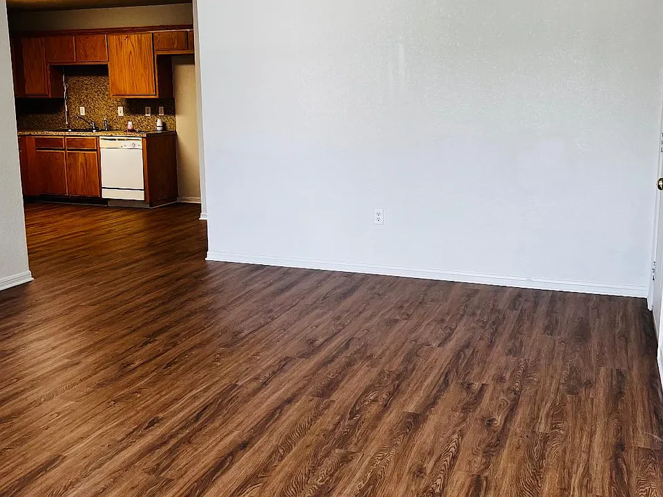 VIEW FROM LIVING ROOM TO KITCHEN
