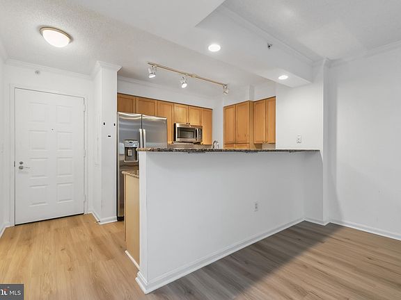 5th image of 3101 N Hampton Dr APT 313