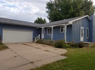 3707 M Ave, Kearney, NE 68847