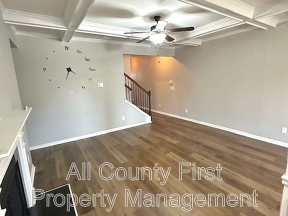 4th image of 2077 Paxton Dr SW
