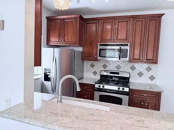 5th image of 86 Maegan Pl APT 12