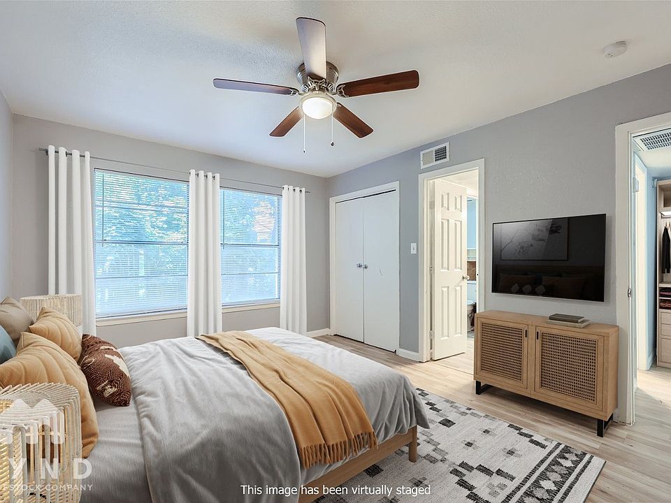 1st image of 1400 Cherry Dr APT 3