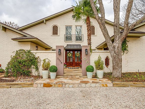 3rd image of 3928 Stonehenge Rd