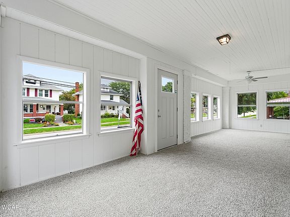 5th image of 108 E Main St