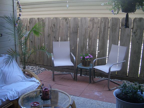 Private side courtyards