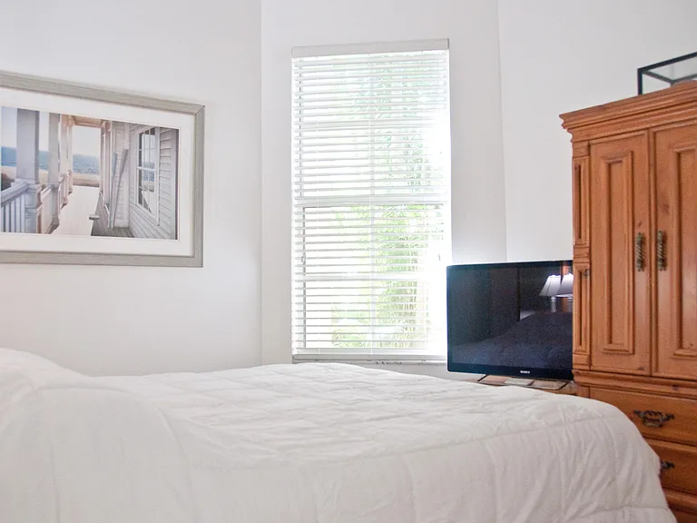 7684 Hummingbird Ct — Photo 11