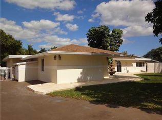 10765 SW 110th Ter, Miami, FL 33176