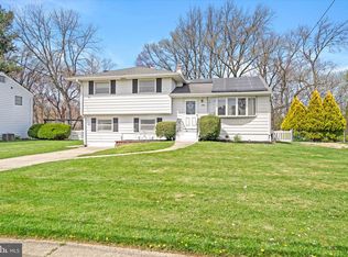 878 Estates Blvd, Hamilton, NJ 08690