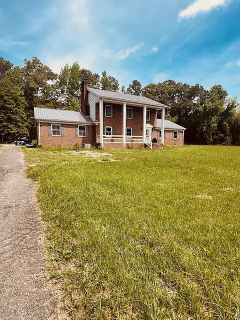 Building Photo - 13225 Old Happy Hill Rd