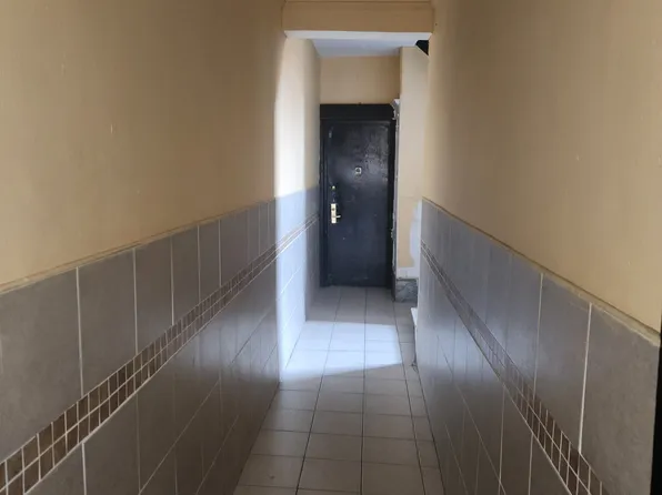 214 Schaefer Street image 2 of 7