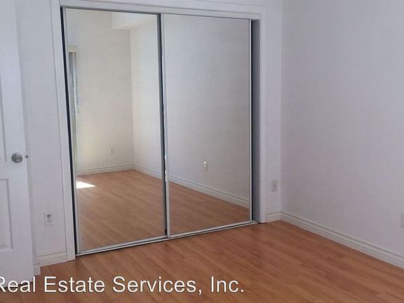 2nd image of 811 N Hayworth Ave APT 101
