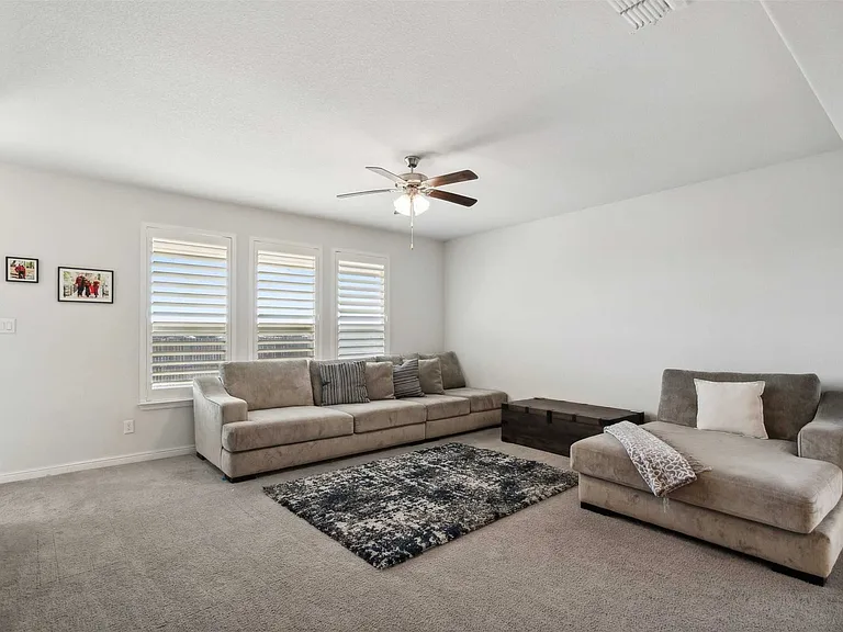 1048 Madelia Ave — Photo 27