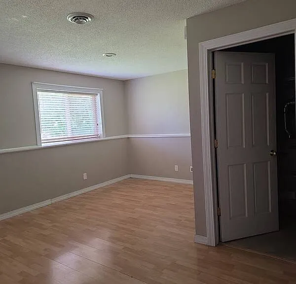 4702 Blanding Ct — Photo 10