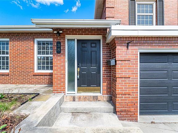4th image of 38 Leclaire St