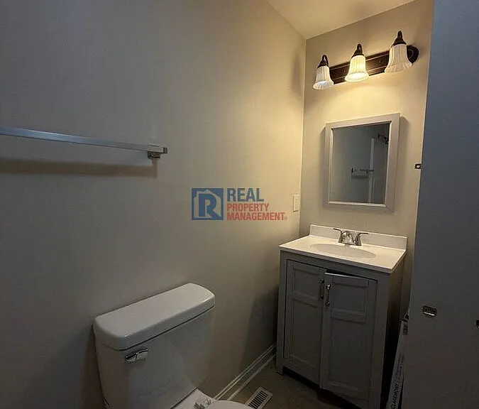 3299 Beachworth Dr — Photo 13