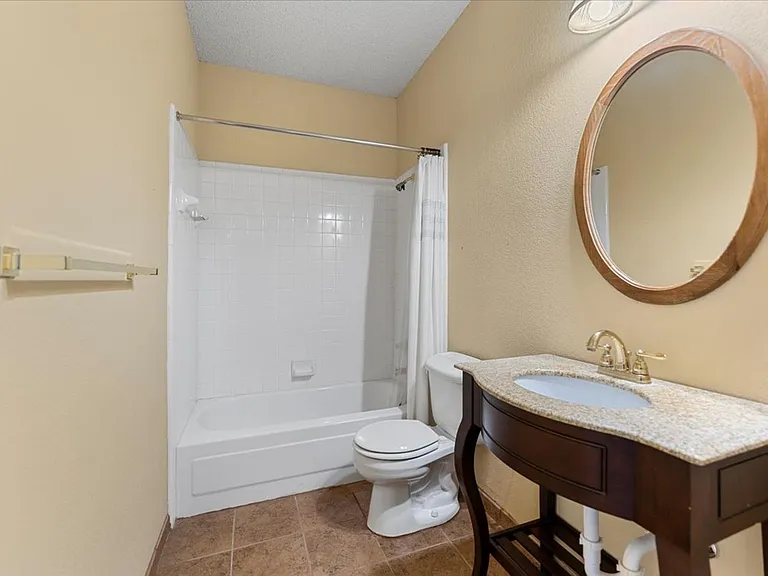 6752 Macintosh Dr — Photo 35