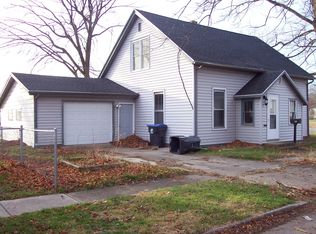 121 W Spring St, Winamac, IN 46996