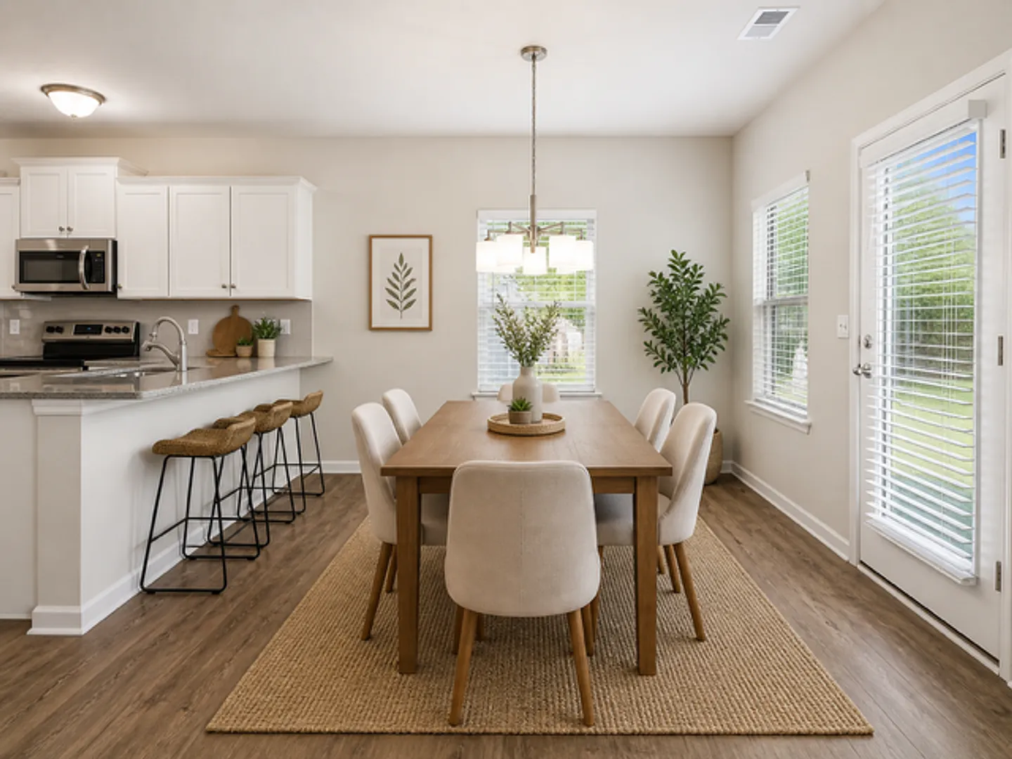 Move-In Special! Luxury Huntersville Home with 1 Month Free — Photo 3