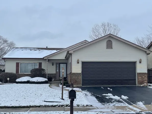 22049 Scott Dr, Richton Park, IL 60471