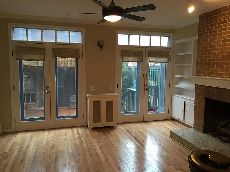 213 S Alfred St #5 — Photo 2