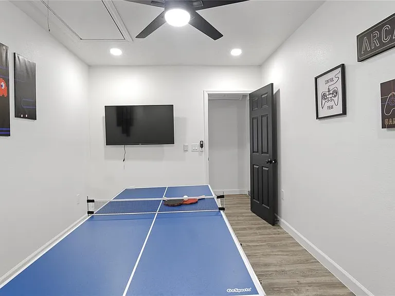 2540 Albany Dr — Photo 27