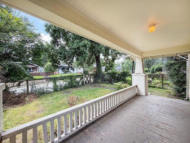 615 Barton Ave — Photo 20