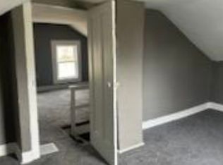 902 Price St, Morris, IL 60450