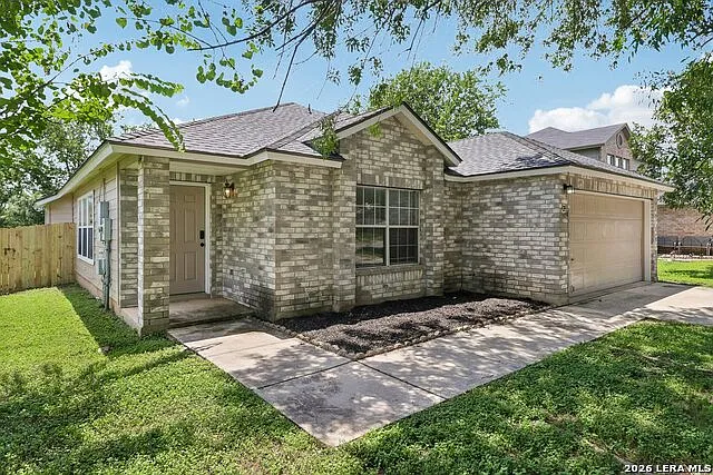 3 bed, 2.0 bath, 1551 sqft, $1,750 — Photo 2