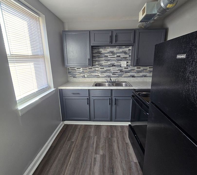 1st image of 41 Bankers Ln APT D