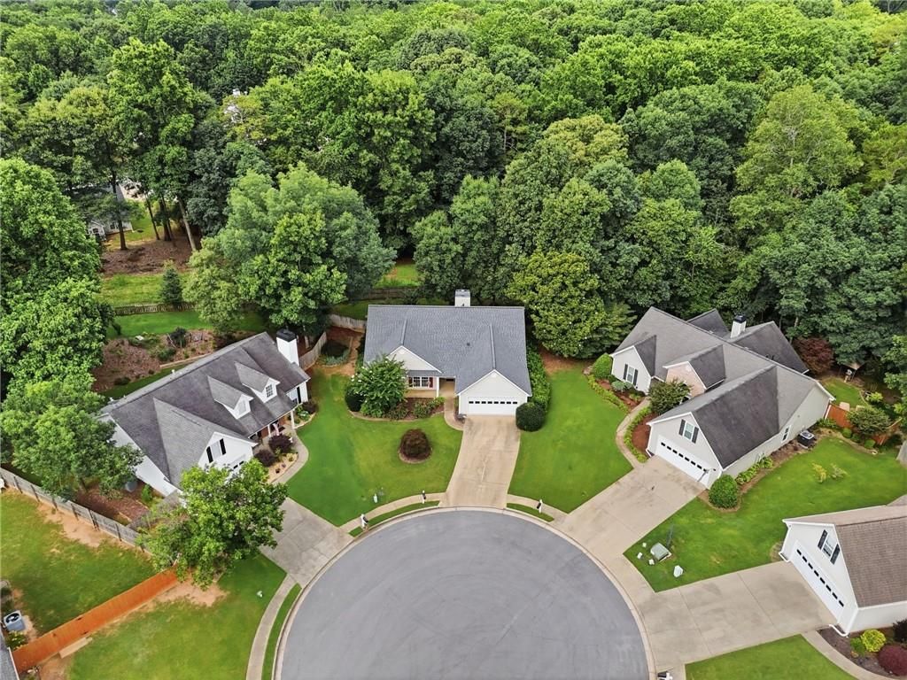 5734 Harthorn Park Pl, Sugar Hill, GA - View 4