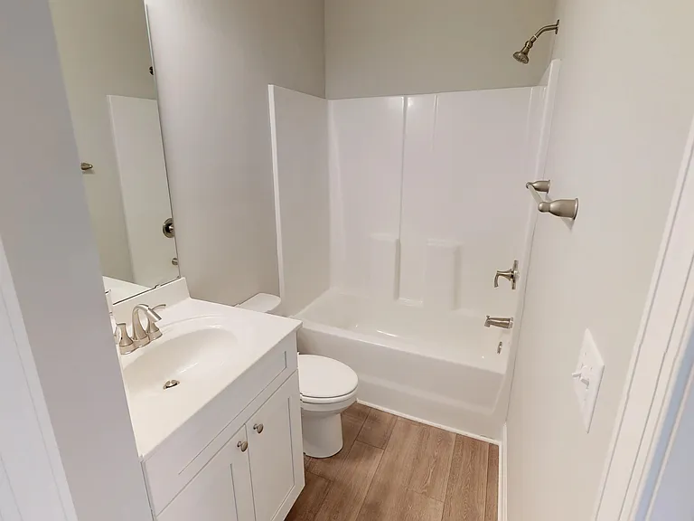 68 Racquet Club Dr #5 — Photo 16