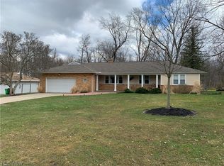 1015 Eastlawn Dr, Highland Heights, OH