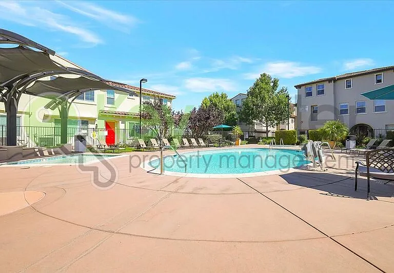 5301 E Commerce Way #44104 — Photo 28