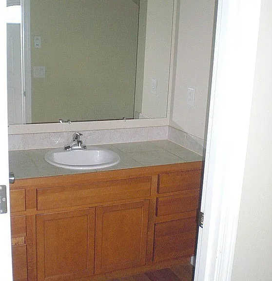 TH105 — Photo 11
