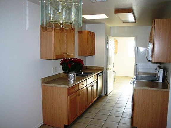 4th image of 1602 Woodside Dr