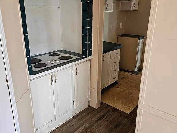3rd image of 1755 County Road 328