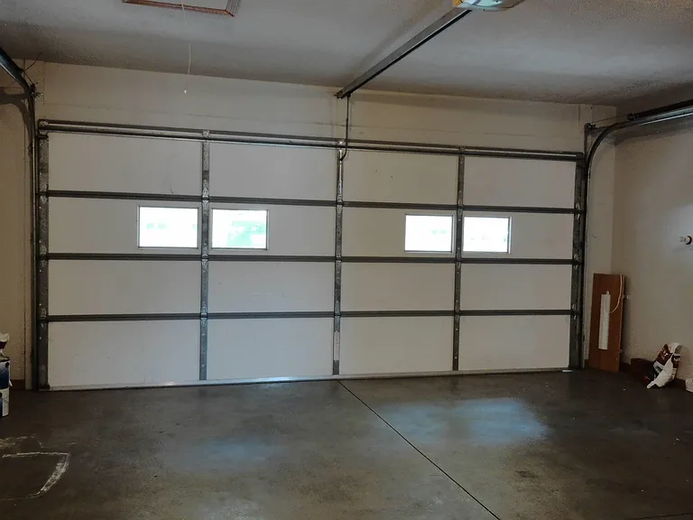 1902 Kristen Ct — Photo 17