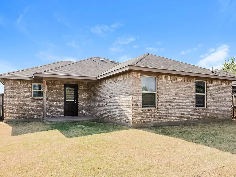 7681 Hollow Point Dr — Photo 15