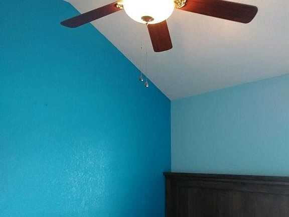 5th image of 12024 Willowmist Ave