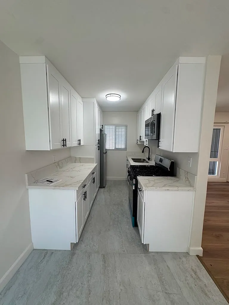 1 bed, 650 sqft, $1,950 — Photo 2