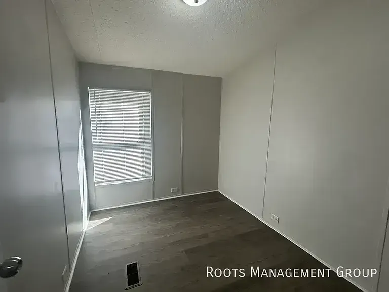 272 Emerson Bypass Rd #A27 — Photo 6
