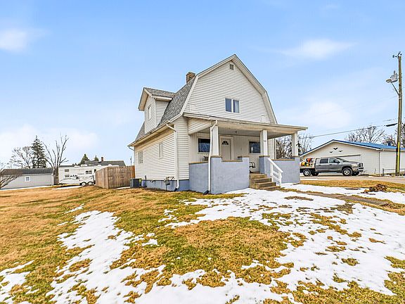 2nd image of 501 Robinson St