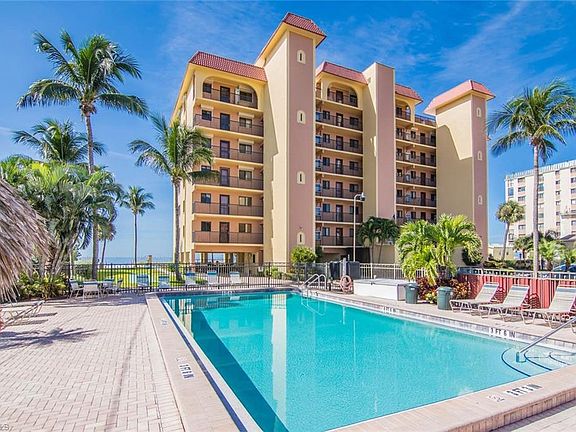 3rd image of 600 Estero Blvd #201