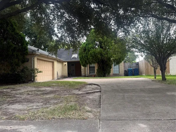 8222 Ridge Forest Dr, Houston, TX 77088
