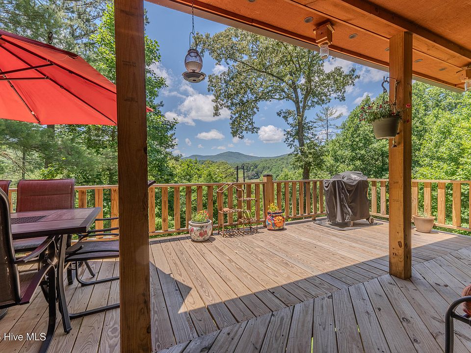 1st image of 34 Hardwood Trail